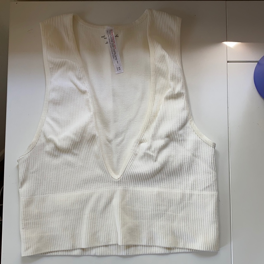 Out from Under Hailey Seamless Plunging Bra Top